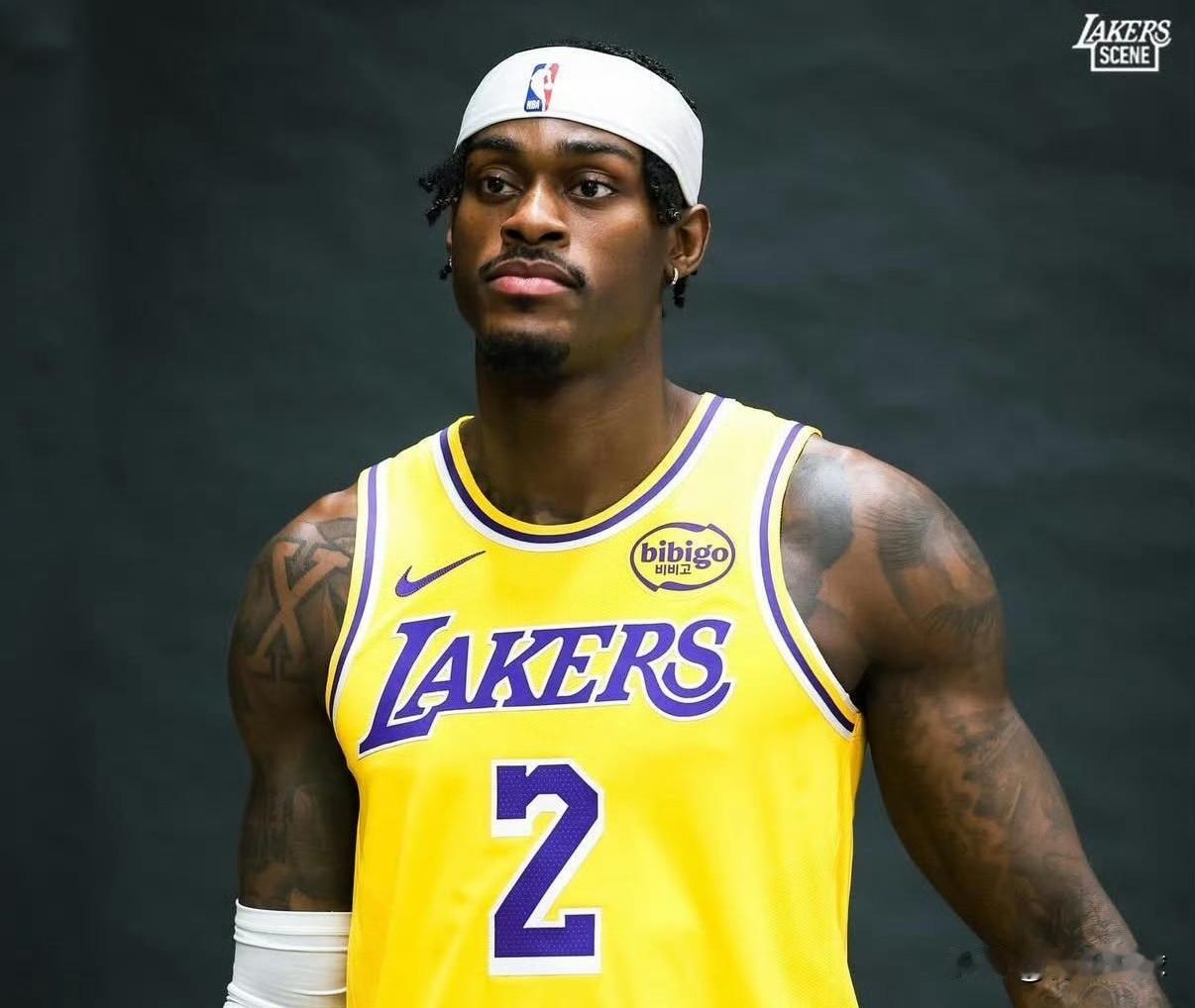 这才是范德比尔特被弃用的原因！今天，湖人队主教练雷迪克在接受媒体采访时终于谈