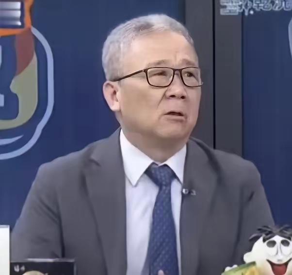 栗正杰感受到台湾的危机了，可以说自从大陆中部战区发布《把胜利插在宝岛上》的宣传片