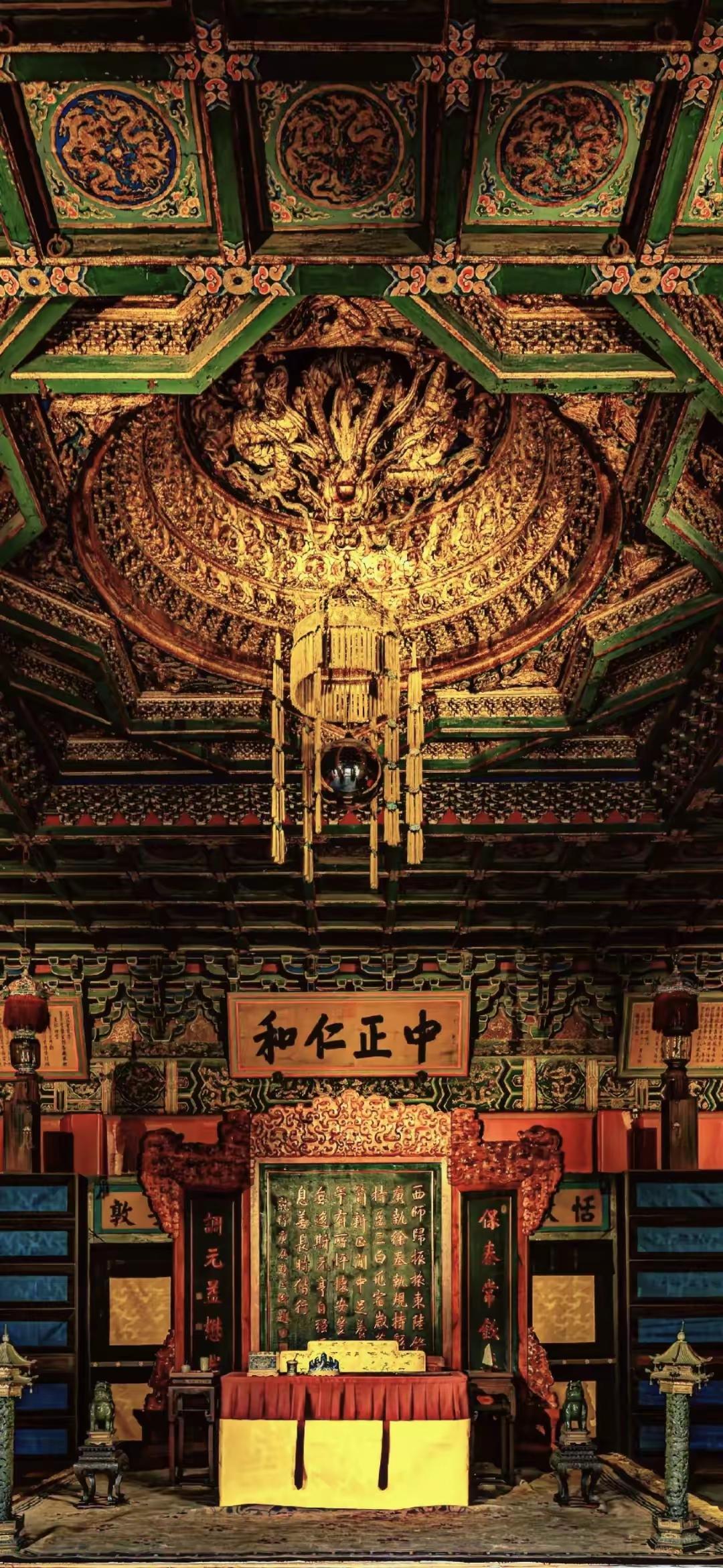 手机壁纸～莲开献瑞，葫藏福禄。喜乐安康常伴身侧，岁岁年年顺遂无忧；万事兴隆福满家
