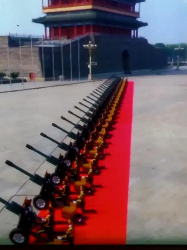 中国仪仗队的兵，到底要服役几年？答案很多人不知道1. 中国人民解放军仪仗队