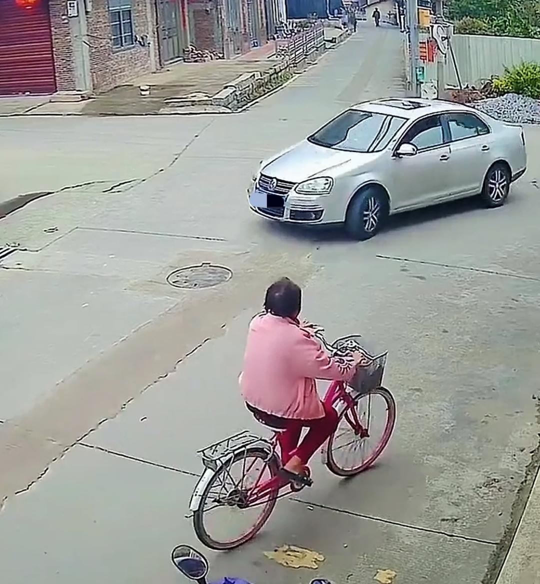 福建两名初中生扶老人，被索赔22万？这不是最终结论，所以大家不要盲目相信！