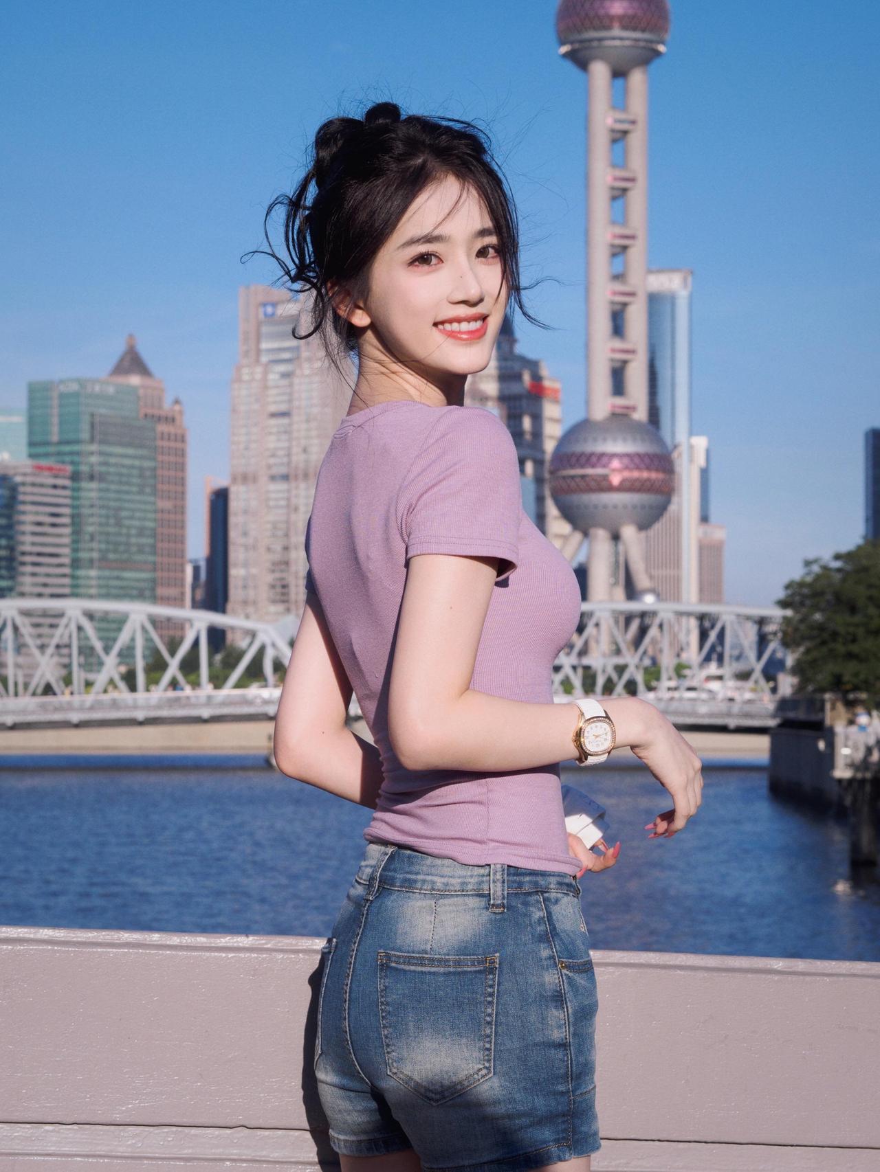 关于明天的事情你后天就知道了。