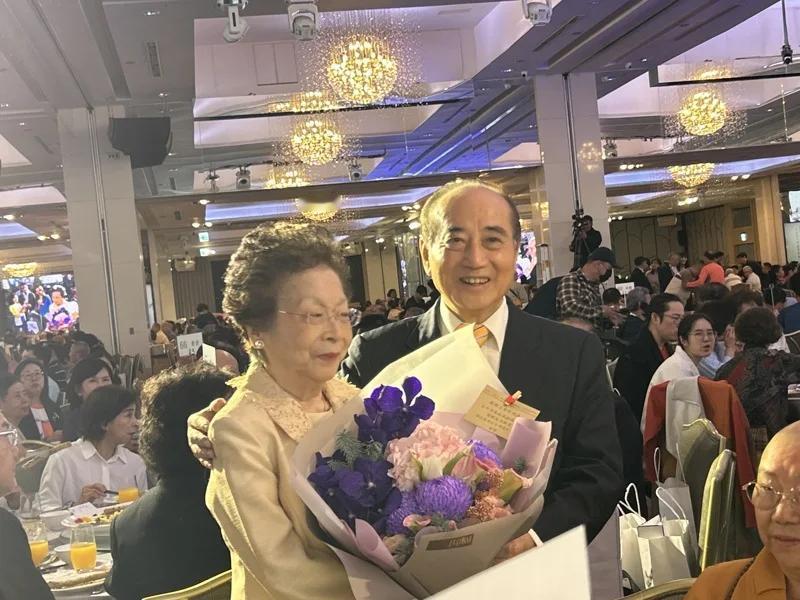 王金平从政50年感恩餐会陈其迈及3参选市长的绿营“立委”都来了台“立法院前院