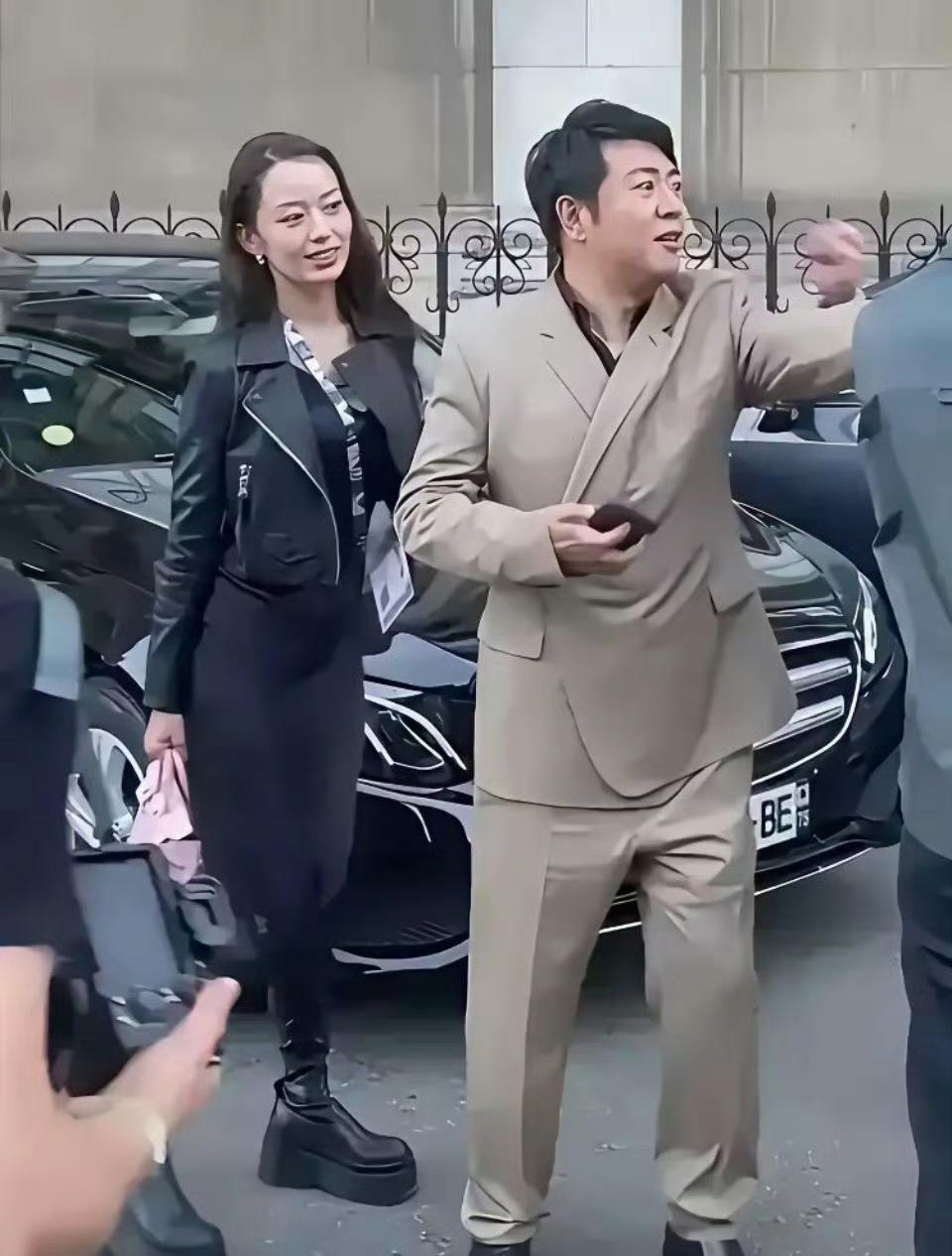 你瞧瞧郎朗，要是没学钢琴，就他那长相，普普通通的，在人堆里毫不起眼，跟咱普通人没