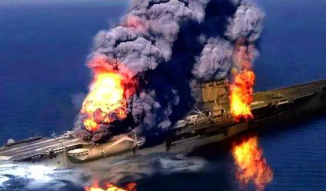 打起来了！停火刚延期，伊朗海军开火了4月22日凌晨3点，霍尔木兹海峡的平静