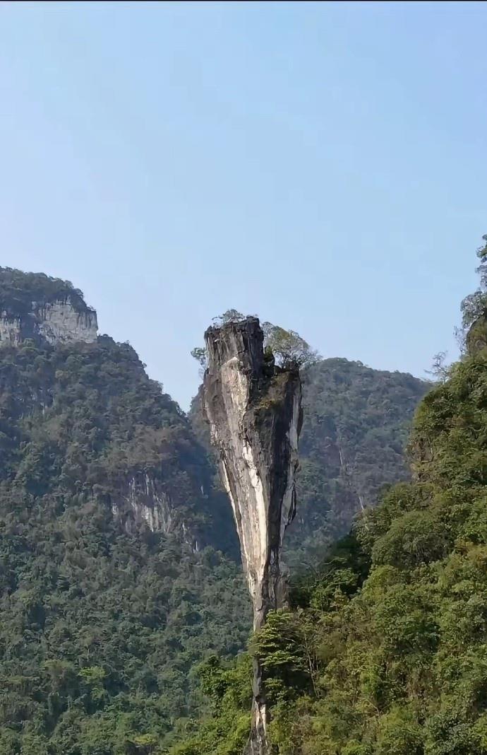 这个石头究竟是怎么形成的？