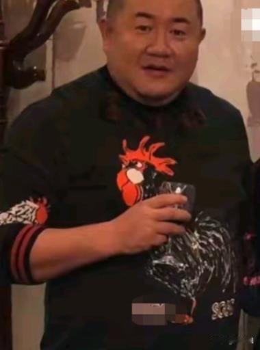 孙小果当年减刑那会儿，云南第一监狱开了个会，19个干部点头签字，唯独何绍平在那张