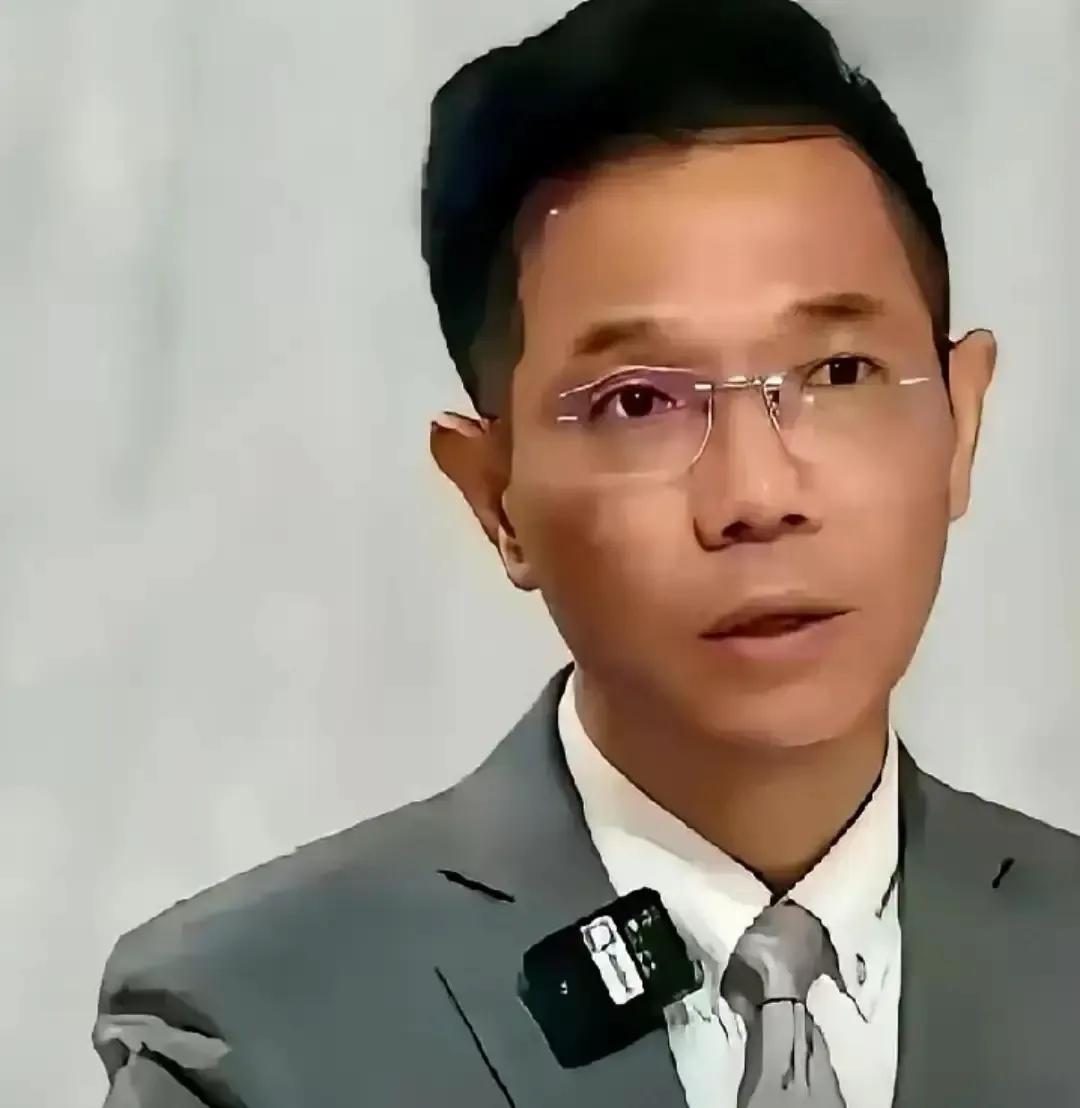 申家敢把全家老小、半辈子积蓄押在一个律师身上，理由只有一句糙话：这位爷，压根没