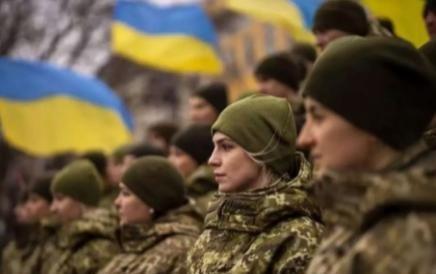 乌克兰为什么不选择投靠俄罗斯？那不是一样能保证安全吗？其实，乌克兰如果真的倒向俄