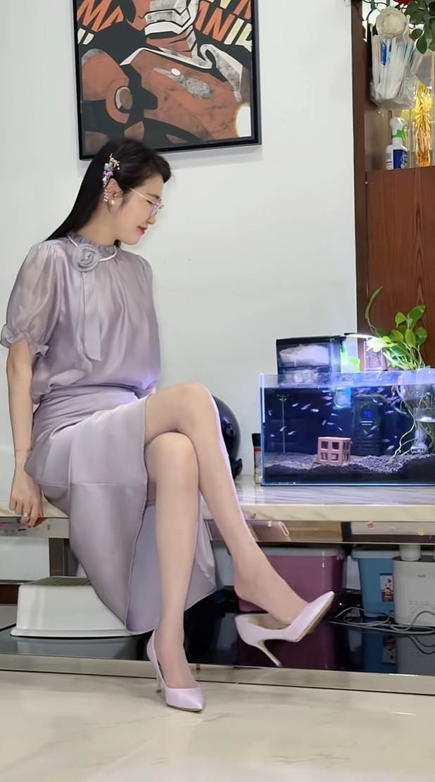 自从给老婆买了个鱼缸每天就在着看