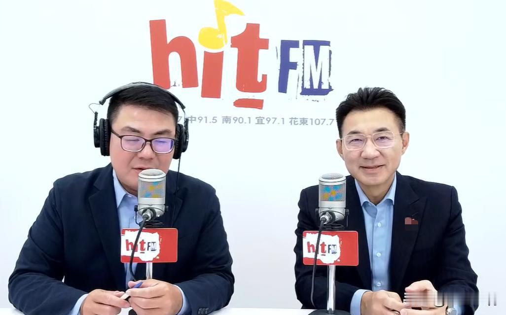 江启臣表态：带职参选台中市长媒体人黄扬明今天（24日）专访立院副院长江启臣，