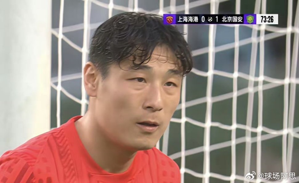 武磊终于重回赛场，看上去明显老了许多！虽然只踢了20多分钟，但对他来说意义非凡。