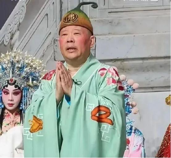 郭德纲摊上事了。8月11号，武汉市文旅局正式立案调查。 事情的起因，是今年7