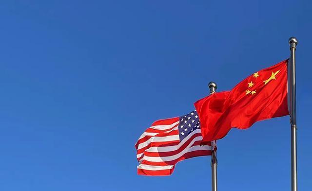 美媒终于说出实话，美国惧怕的不是歼20战力，真正让美军绝望的是，中国造歼20像流