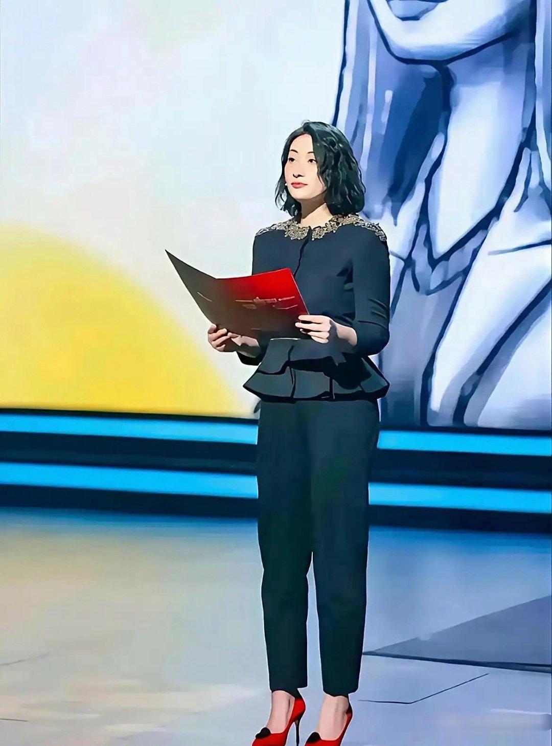 一查才发现，不是宗老想让儿子继承大公司，也不是宗老被爆有三个私生子，而是仔细找资
