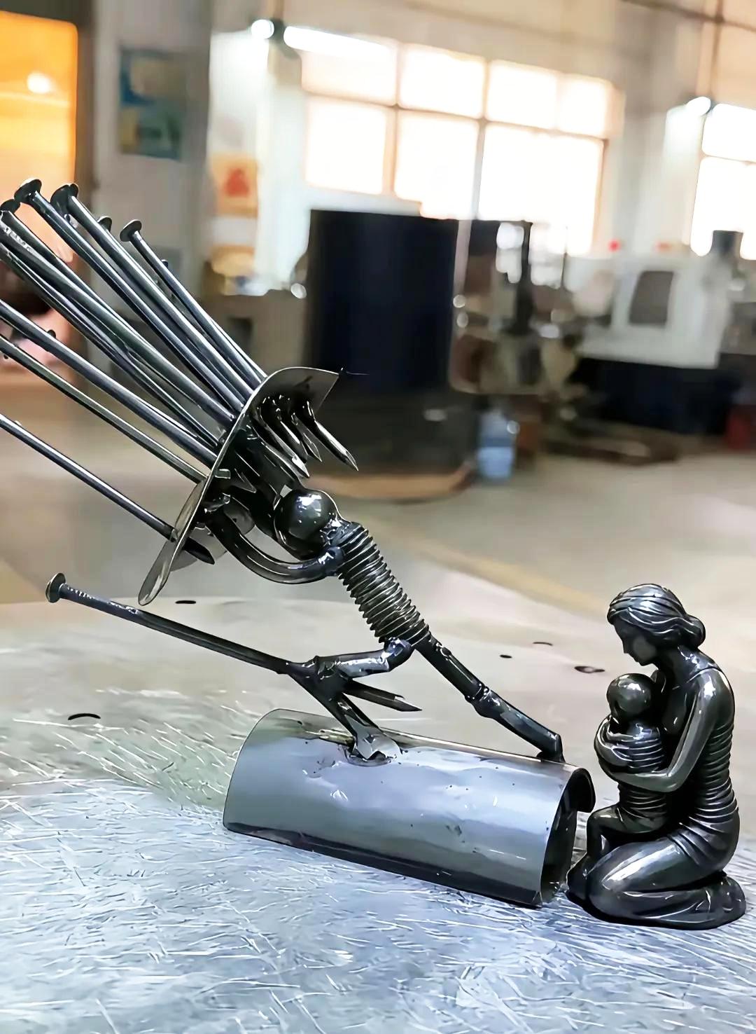 你努力工作挣钱是为了什么努力工作挣钱的目的是什么？是为了自己的妻儿，是为了自己的