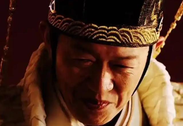 为什么杀了魏忠贤不久，大明朝就垮了？很简单的道理。给魏忠贤一百万军费，他会吞掉四