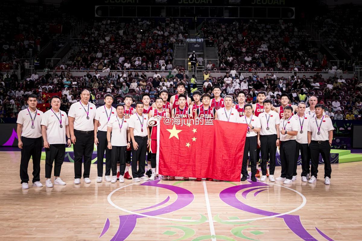 这两场对阵韩国，有些球员真的把自己身价打没了，简单做个总结吧。程帅澎，周琦，大秋