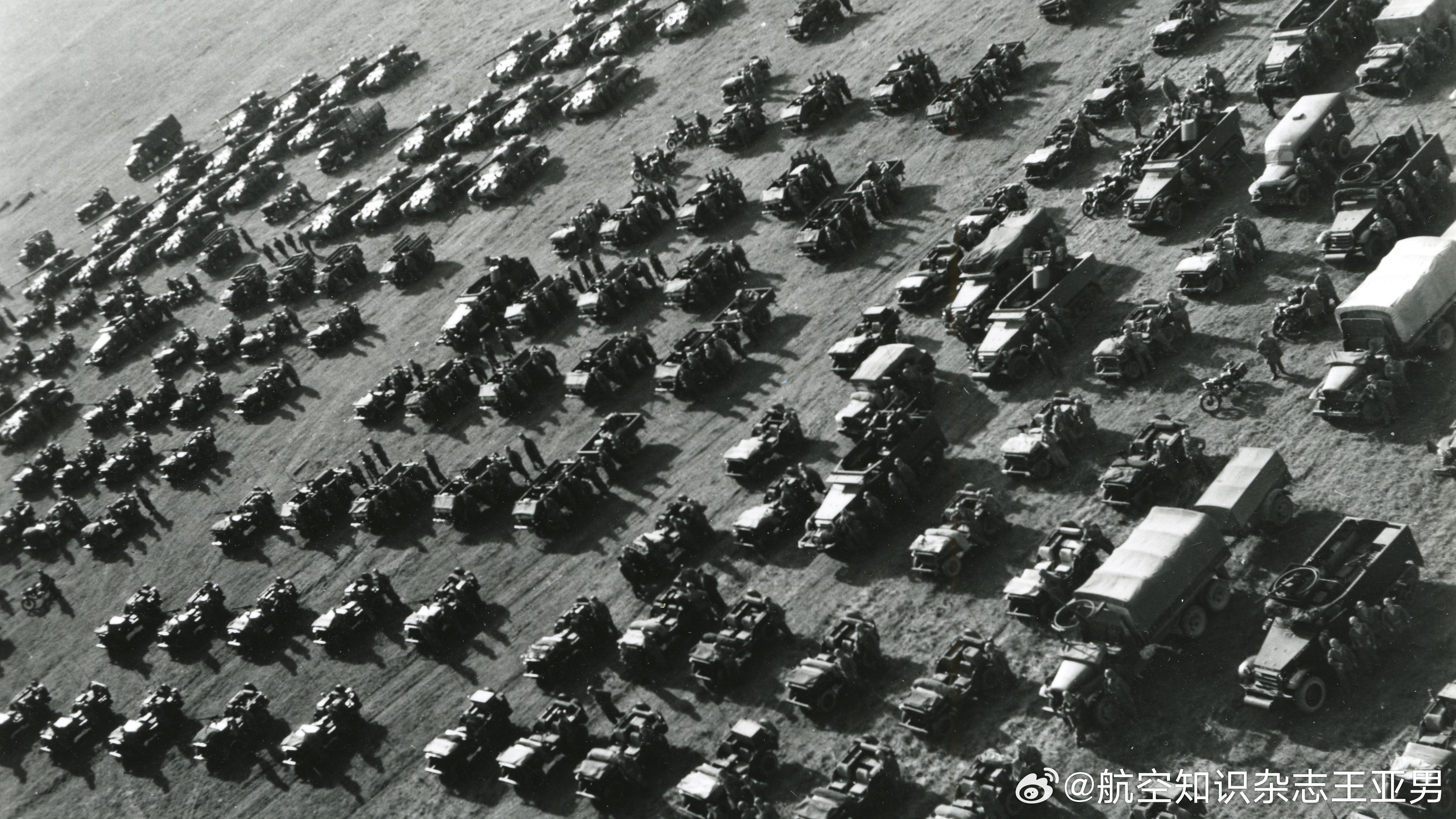 1976年，法国陆军第七装甲旅全部装备人员集结起来，进行了一次规模盛大的检阅。开