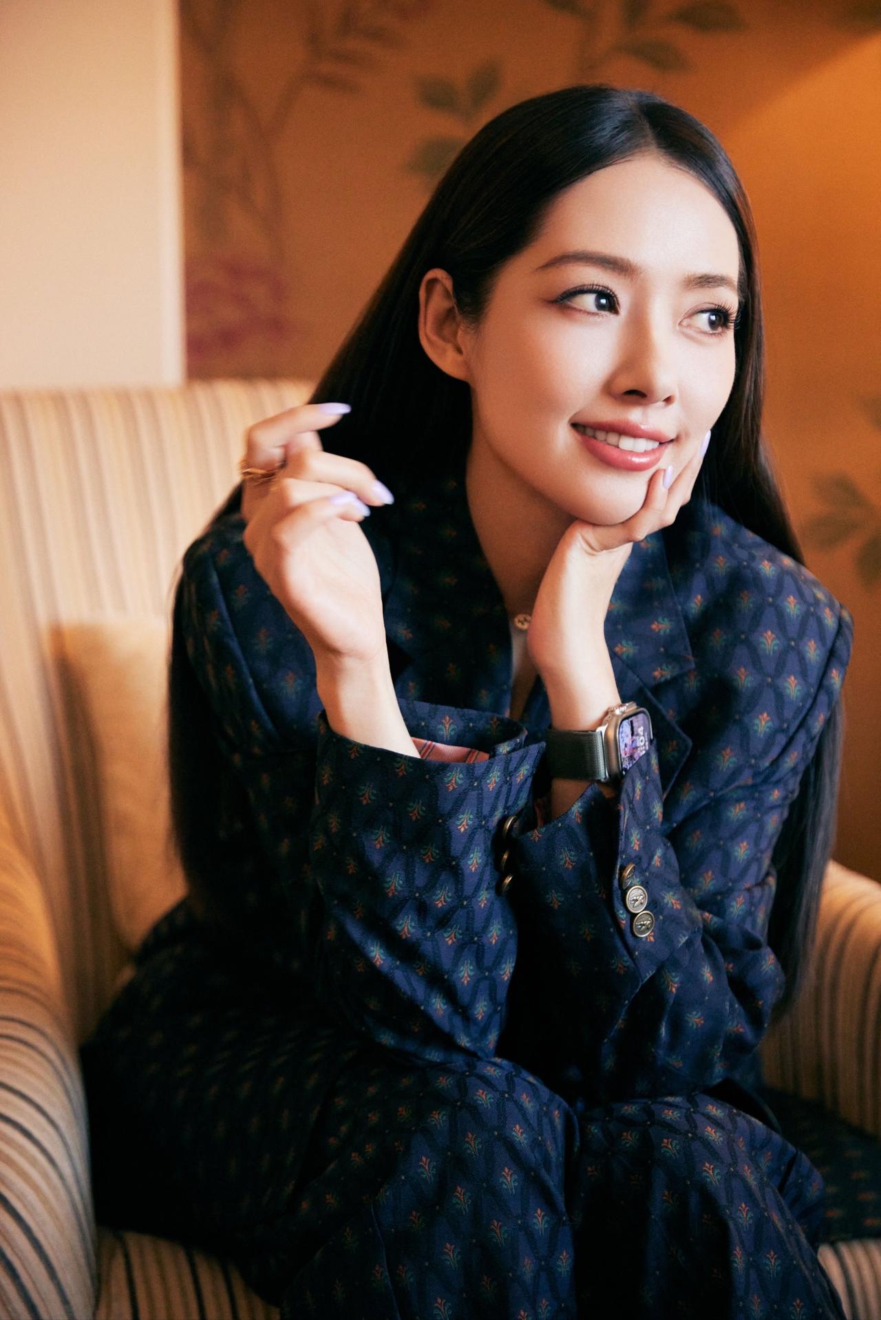 郭碧婷爸爸否认女儿一人养家,他说:我不知道向太有没有给她钱,女儿没和我说过,我说