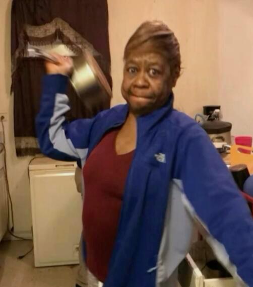 生气表情包，审美击打。