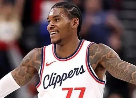 快船由盛转衰的标志事件就是压哨处理小波特！本来应该算神来之笔，搞来小波特，虽然