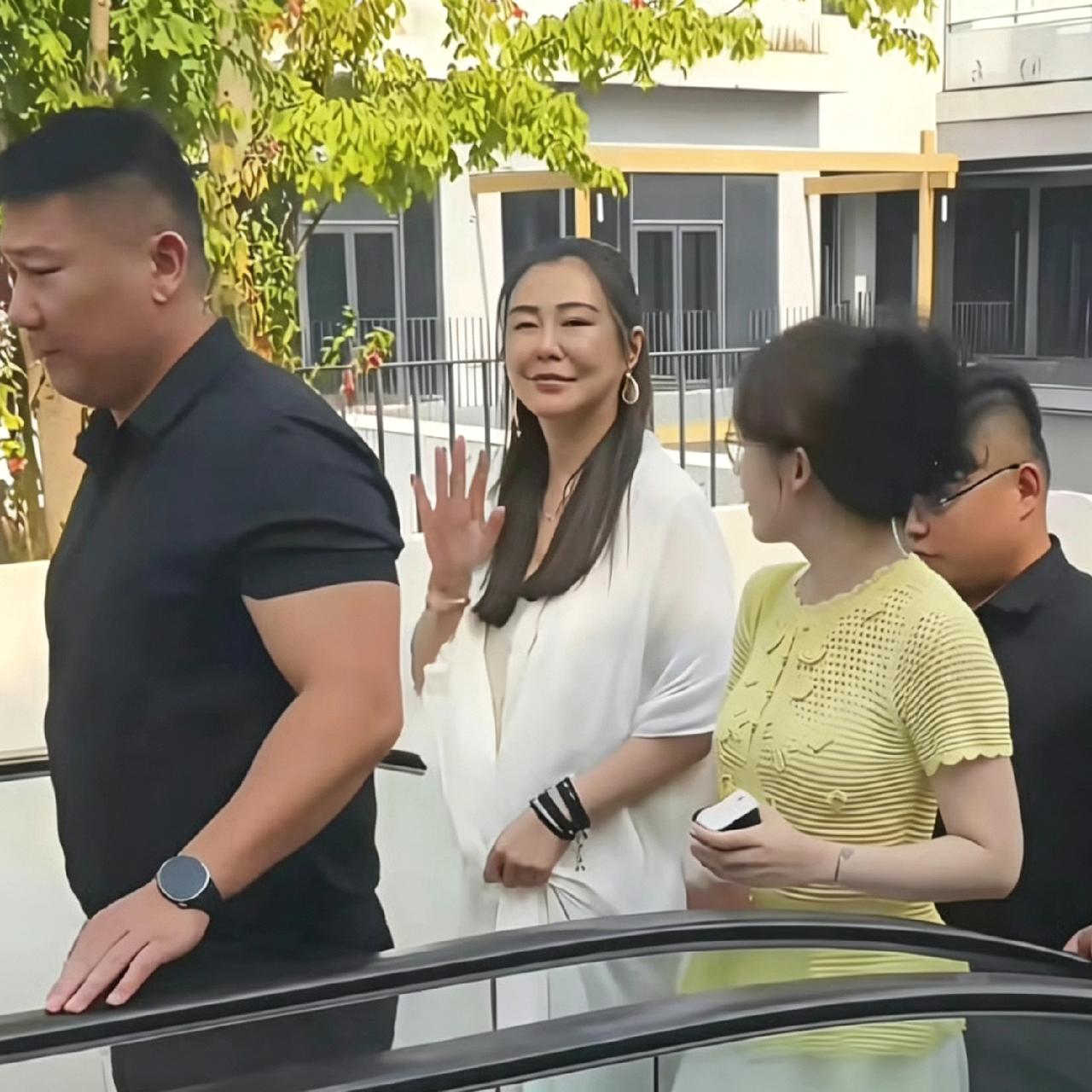 一代女神王祖贤现身嘉兴世间再无聂小倩​