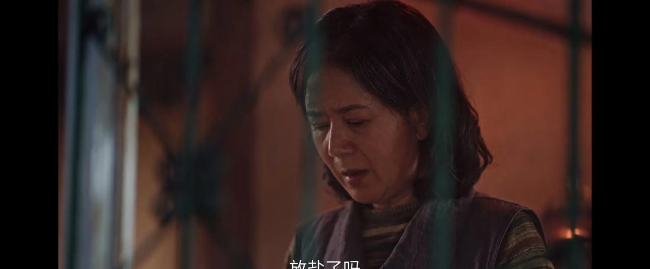 《利剑玫瑰》章阿姨记忆力明显出现了问题！上一秒放了盐，结果下一秒他又忘记了，又