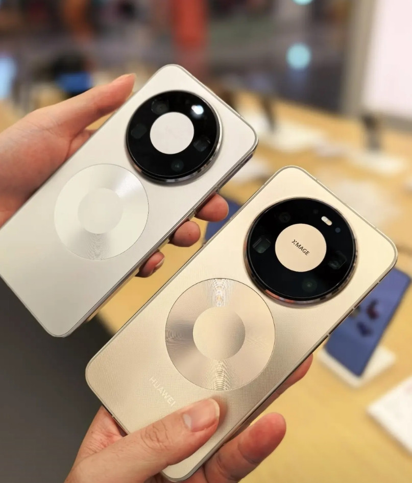 关于麒麟新芯讨论话题，是有关部门在做协调管控，而某博和头条两个平台又属于相对最严