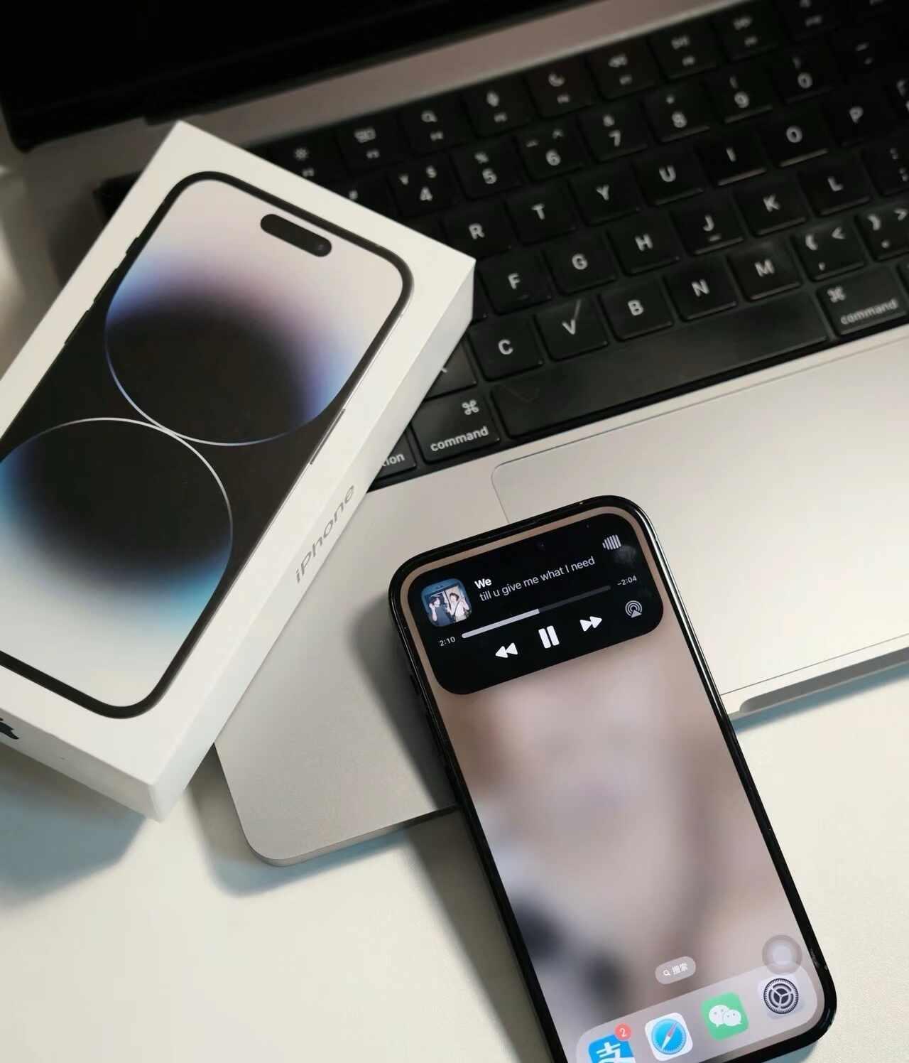 深圳出一台iPhone16pro256g午夜色（黑）盒子还在，箱说齐全，送