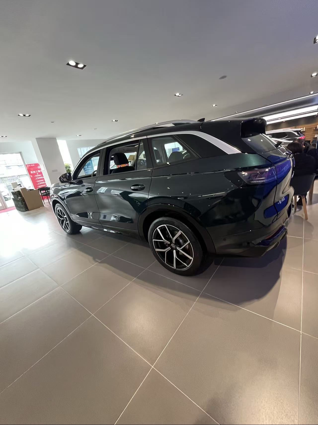 此次到店深度体验全新揽巡，从细节处感受到这款车型的用心与实力。外观设计上，每一处