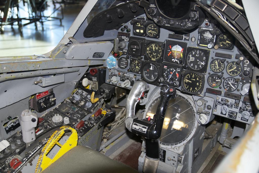 “康维尔”ConvairF-106A“三角标枪”截击机ConvairF-1