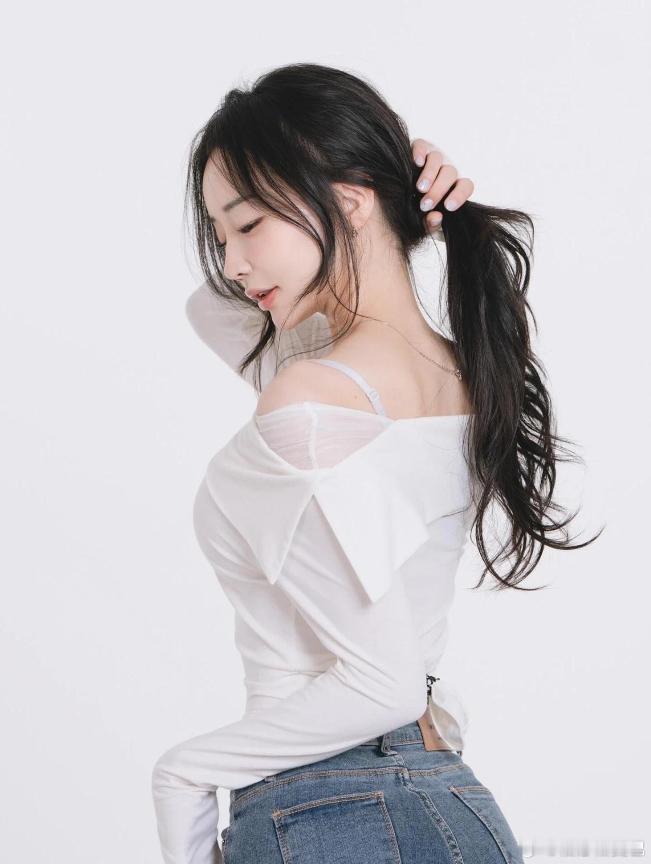 气质穿搭小姐姐