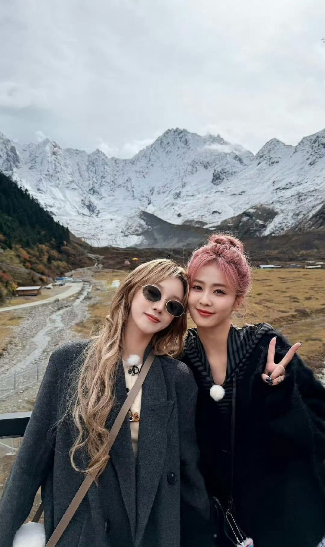 白鹿宋雨琦互换发色我们923小姐妹的友谊就是这么好​​​