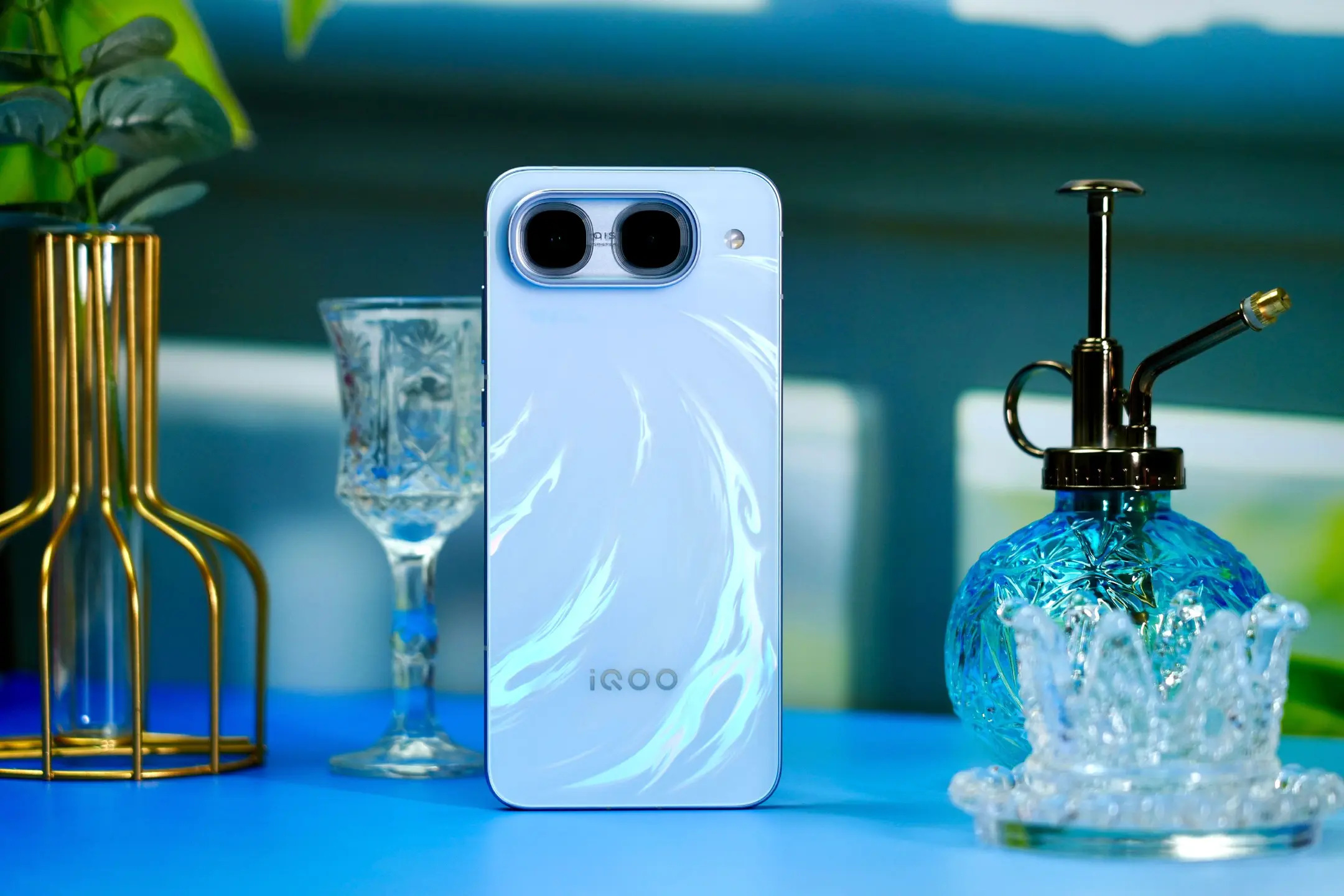 iQOO Neo11至尊版｜乘风开箱。这次iQOO Neo11至尊版上...