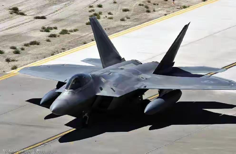 在空中格斗中，F-22战斗机有哪些优势？F-35战机F-22空中格斗的核