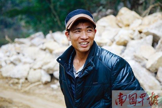 2014年，45岁农民工黄元峰被查出肝癌晚期，妻子拿出所有积蓄17万给他治病，没