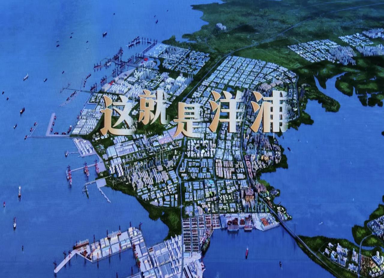 海南自贸港运营第一天，新加坡的中转业务，降了11%。这个结果，一点都不意外，