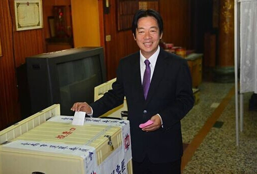 赖清德慌了，计划于5月20日进行人事改组。一，国民党定于5月20日发起对赖清
