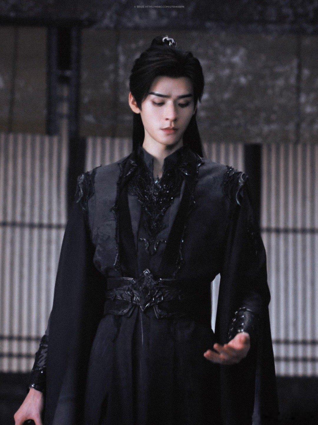 《暗河传》的争气是龚俊演出来的！打戏带感、眼神勾人，评分、数据全开挂，这实绩谁看