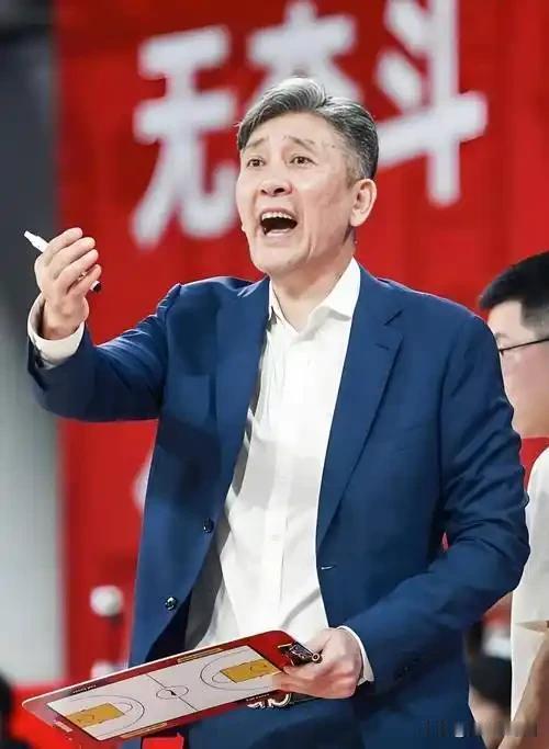 CBA需要换教练的三支球队！其中一支意想不到！1.深圳队2.北控队