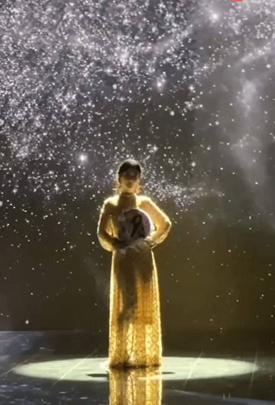 微博之夜你的灯光害惨了我紫……