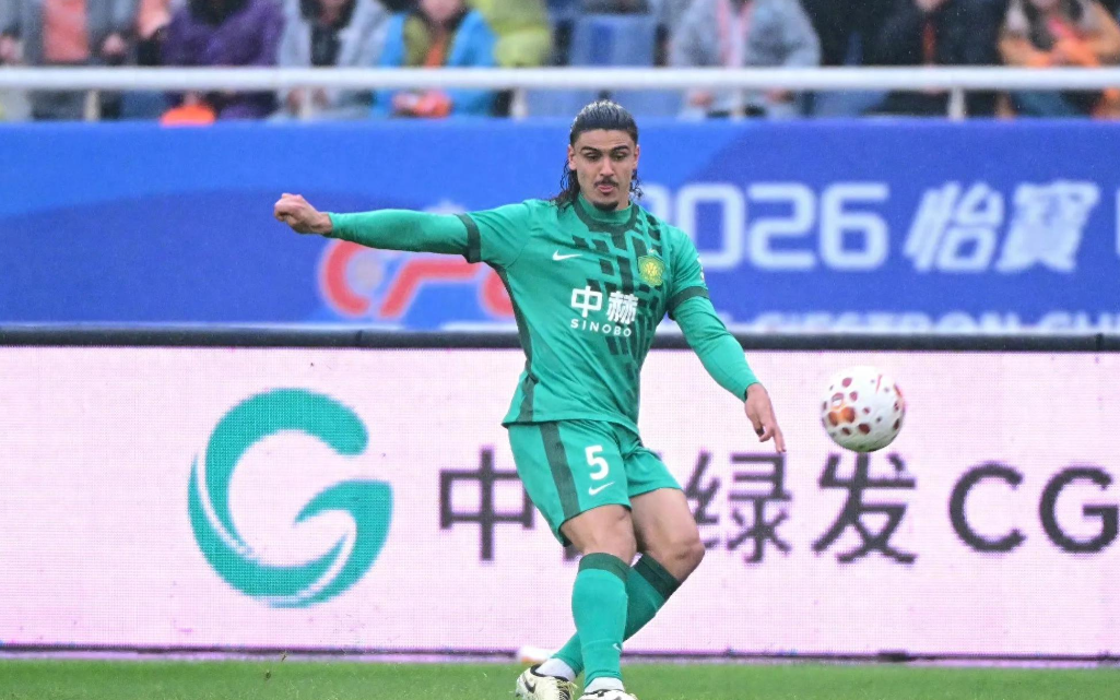 山东泰山2-1力克北京国安，邓捷夫拉莫斯成国安逆境中的惊喜