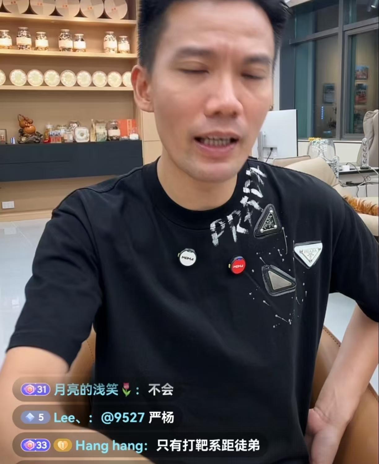 当年韦世豪为什么能在广州恒大踢上主力呢？广州队旧将冯俊彦认为最主要的原因是主教练