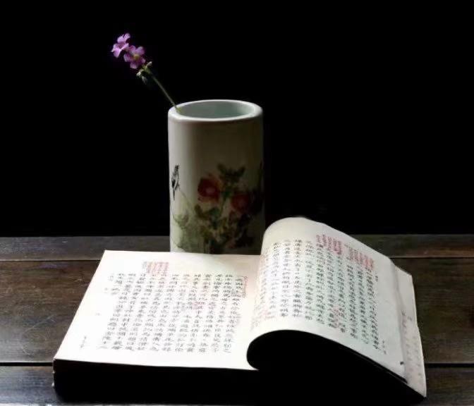 一段非常现实的话：“如果你是体制内人员，无论哪个单位哪个行业，你都知足吧。你没有