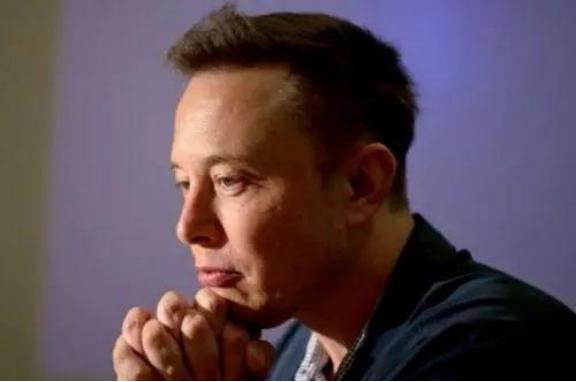 世界首富马斯克曾一针见血指出“中国教育”的弊端，字句扎心！清华教授提问马斯克：“