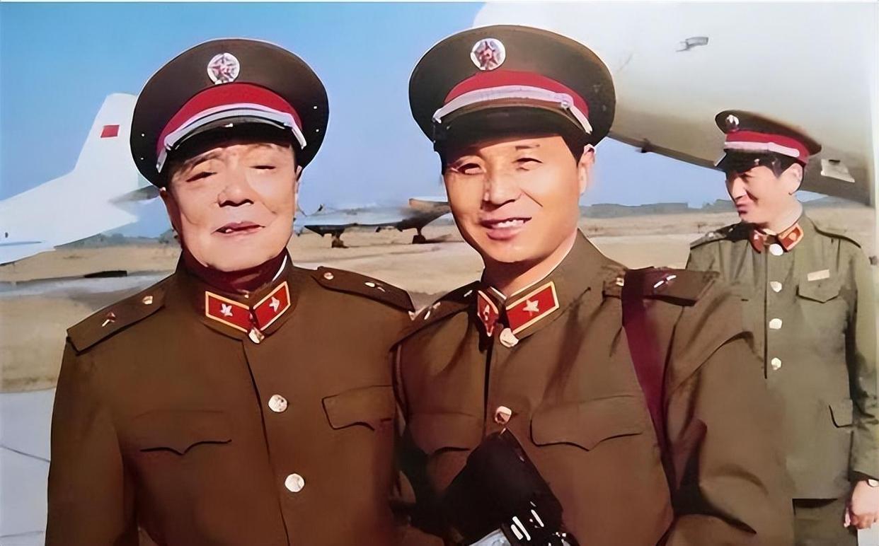 1987年，时任军委副主席的杨尚昆访问法国，出访专机停靠巴黎机场期间，出现了一桩