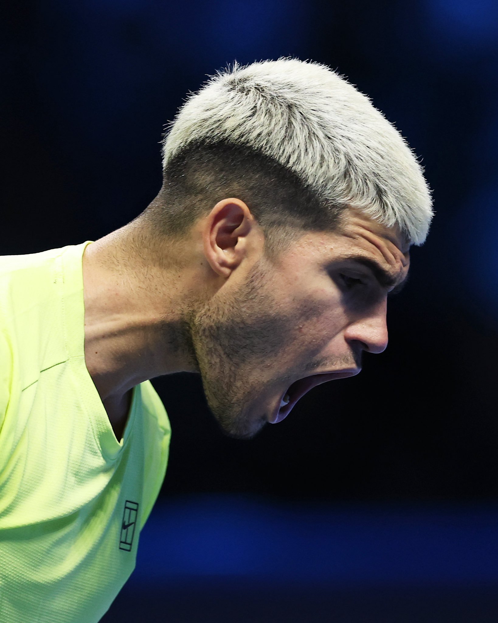 凌晨3:30，在解说ATP年终总决赛第三轮：阿尔卡拉斯vs穆塞蒂阿卡只需要赢下