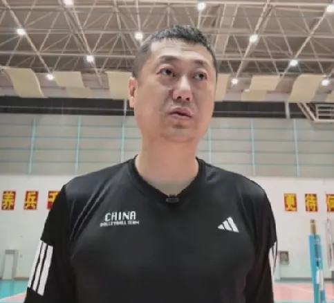 中国女排在漳州封闭训练，有李盈莹现身，以现在的各种消息汇总看，李盈莹的名字