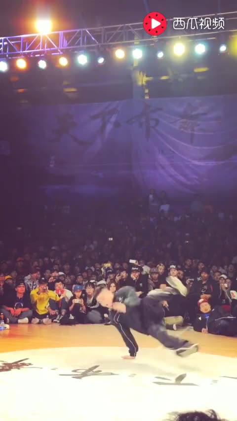 舞蹈视频女生纯音乐 3378578415800992624.jpg?id=0